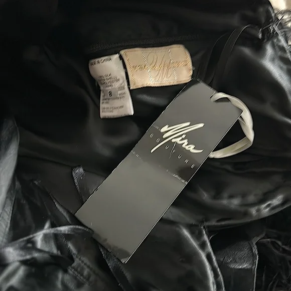 Ysa Makino NWT STUNNING Vintage Black Silk Feathered Strapless Dress **Size 8** - Picture 7 of 7